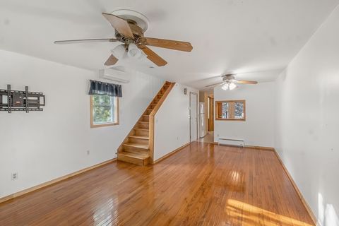 Photo of 29-A Chilmark St, Worcester, MA 01604 (MLS # 73442919)