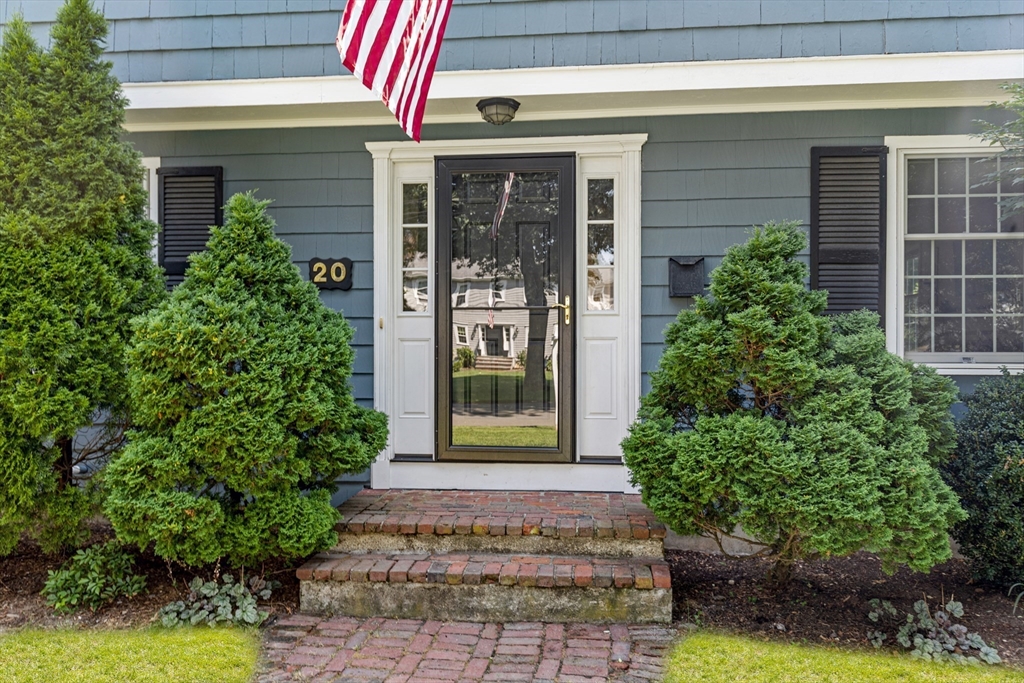 20 Brewster Rd