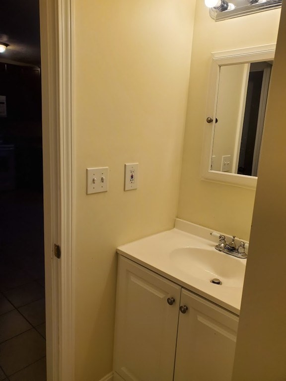 293 School Street 1L