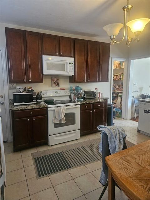 293 School Street 1L Stoughton MA 02072