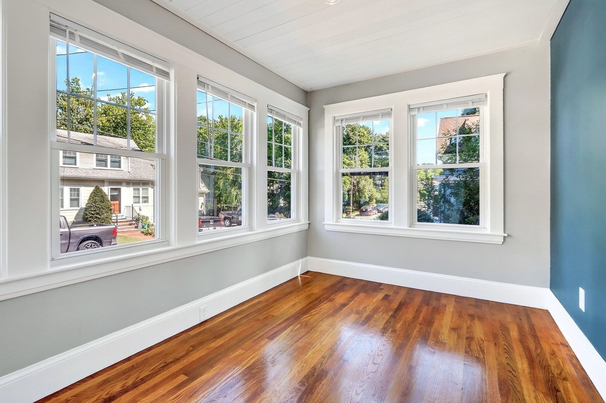 31 Greenhood St