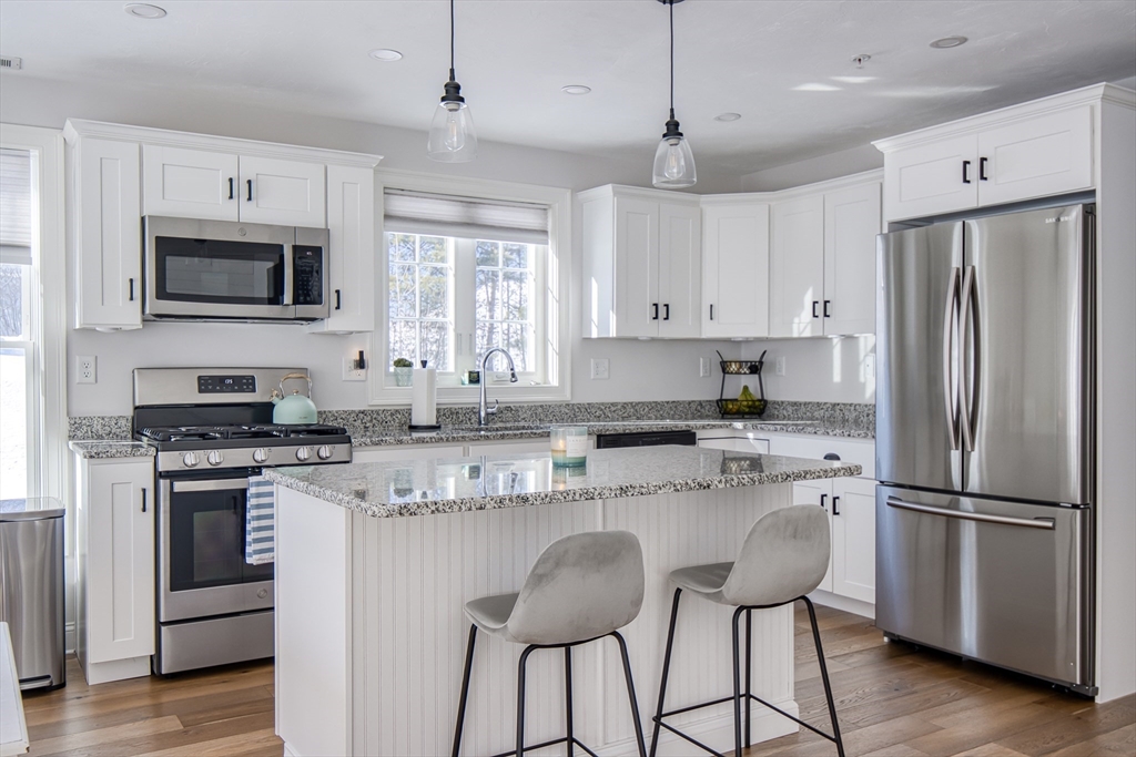 1401 Kenwood Way 1401