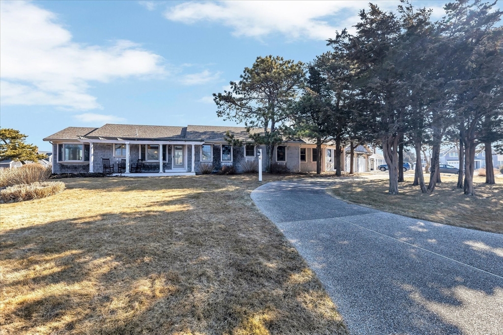 38 Sunset Point Rd