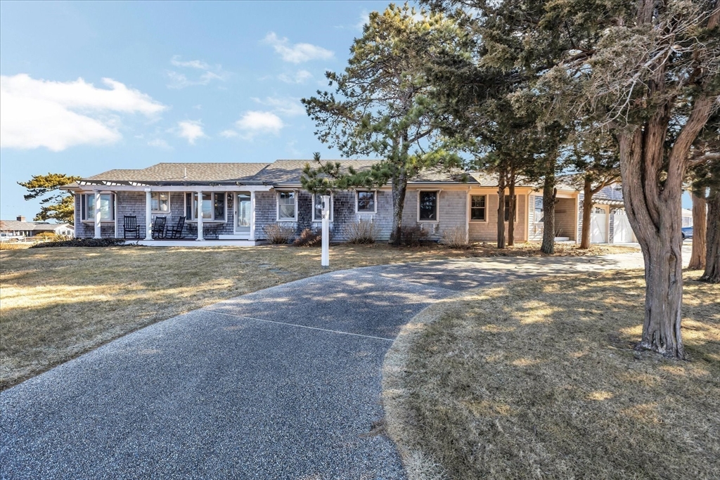 38 Sunset Point Rd