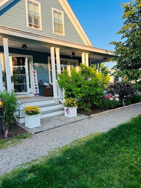 1 Sparrow Green Weymouth MA 02190