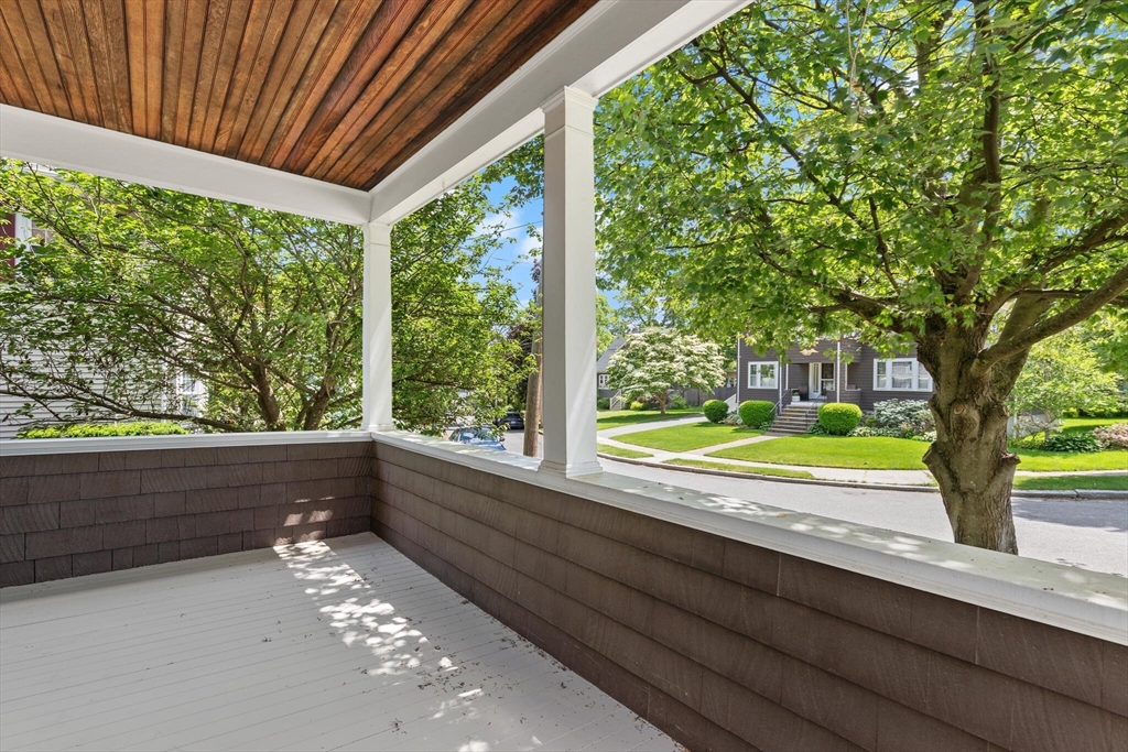 31 Sears Ave
