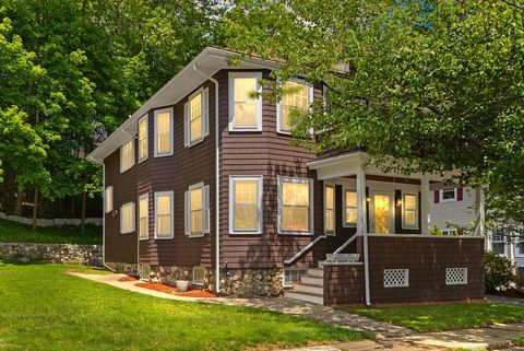 31 Sears Ave Melrose MA 02176
