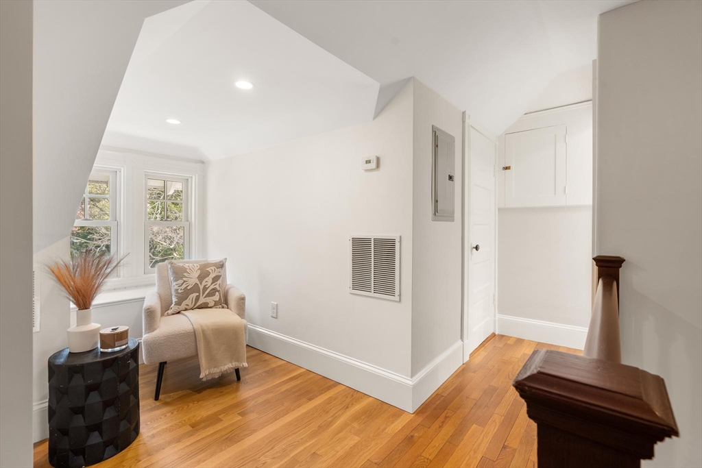 799 Commonwealth Avenue, Newton, MA Photo #30