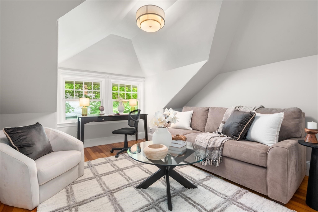 799 Commonwealth Avenue, Newton, MA Photo #28