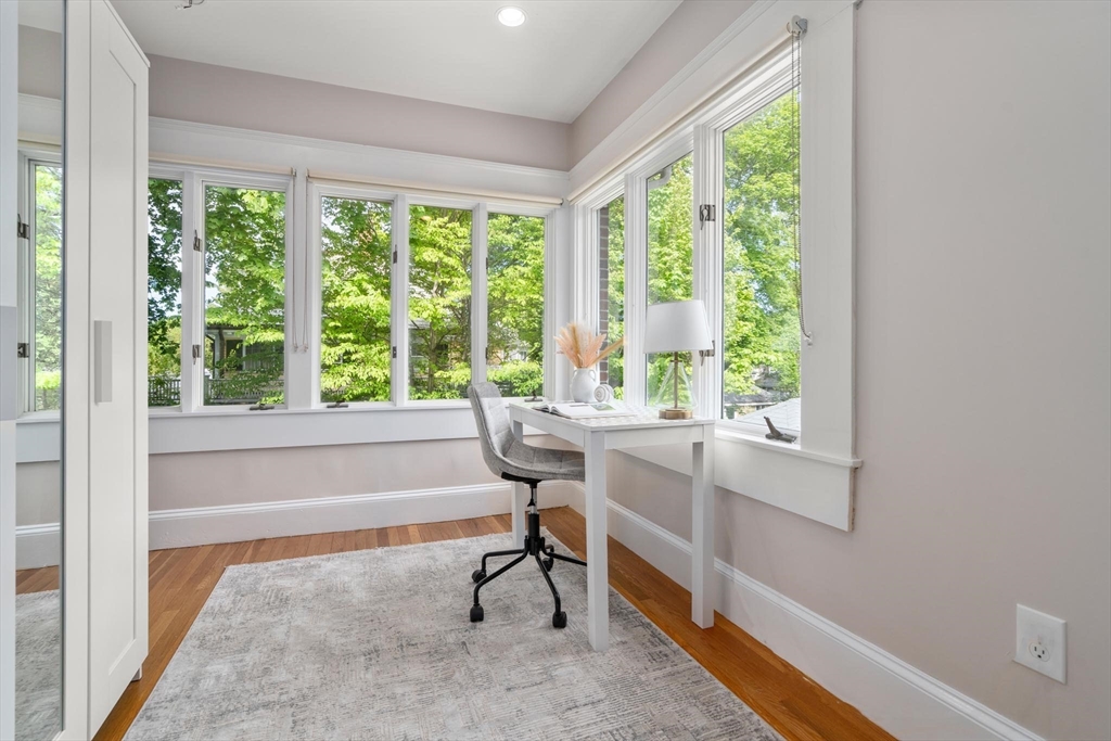 799 Commonwealth Avenue, Newton, MA Photo #22