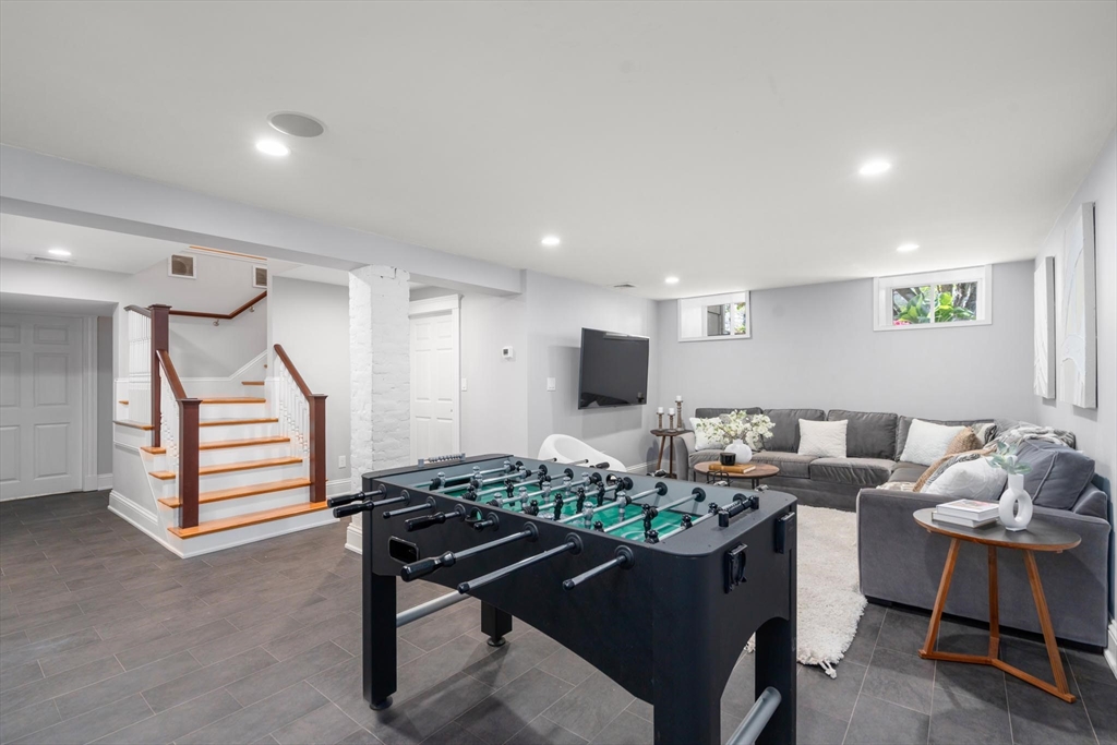 799 Commonwealth Avenue, Newton, MA Photo #35