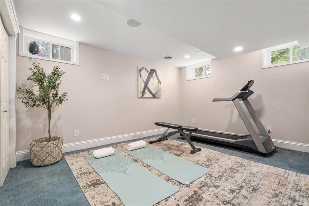 799 Commonwealth Avenue, Newton, MA Photo #36