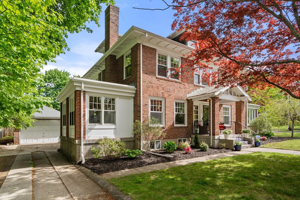 799 Commonwealth Avenue, Newton, MA Photo #2