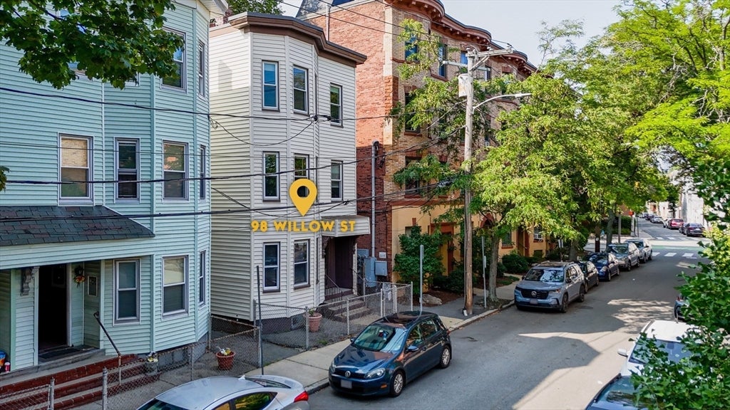 98 Willow Street