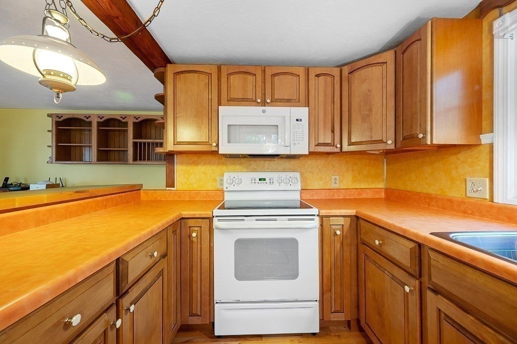 27 Grimes Rd, Hubbardston, MA, 27 Grimes Rd, Hubbardston, MA Photo #8