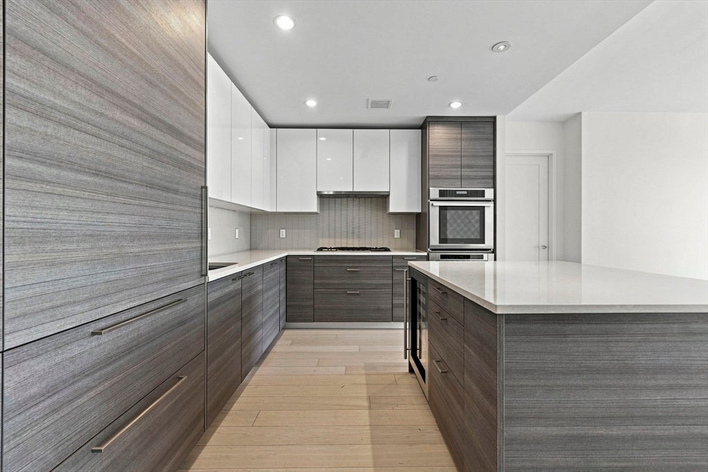 1 Franklin Street #3107