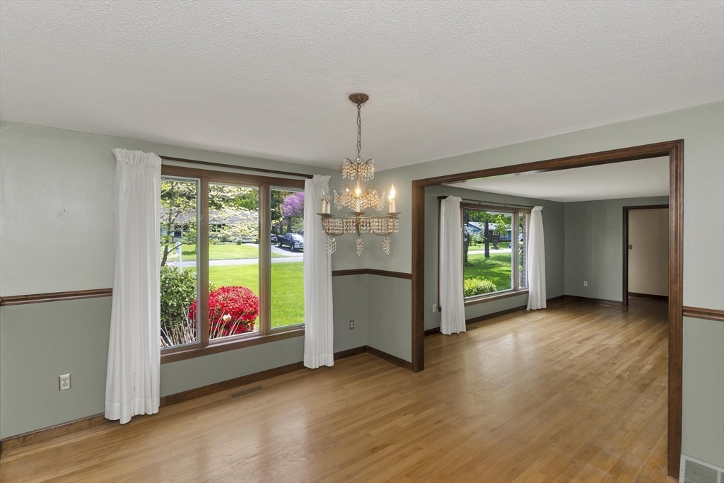 45 Woodcliff Dr, Westfield, MA, 45 Woodcliff Dr, Westfield, MA Photo #16