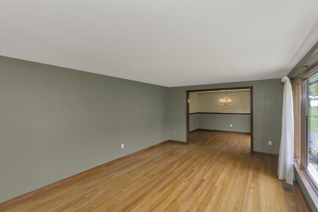 45 Woodcliff Dr, Westfield, MA, 45 Woodcliff Dr, Westfield, MA Photo #13