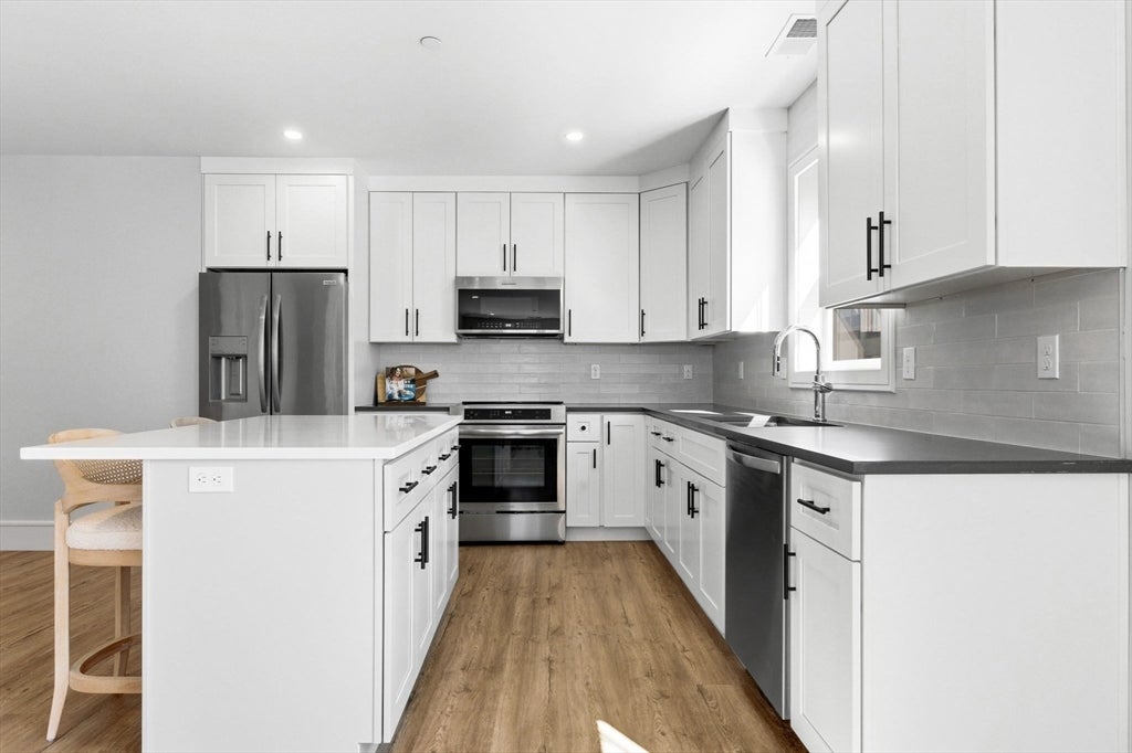 1000 Washington St #205, Dedham, MA, 1000 Washington St #205, Dedham, MA Photo #3
