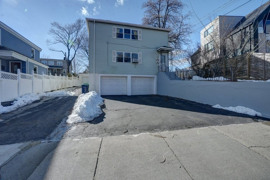 363-365 Linwood Ave 363