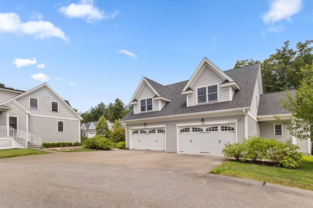 40 Lakepoint Way 40