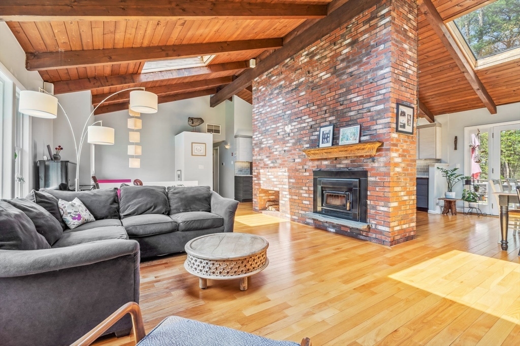 50 Lowell Dr