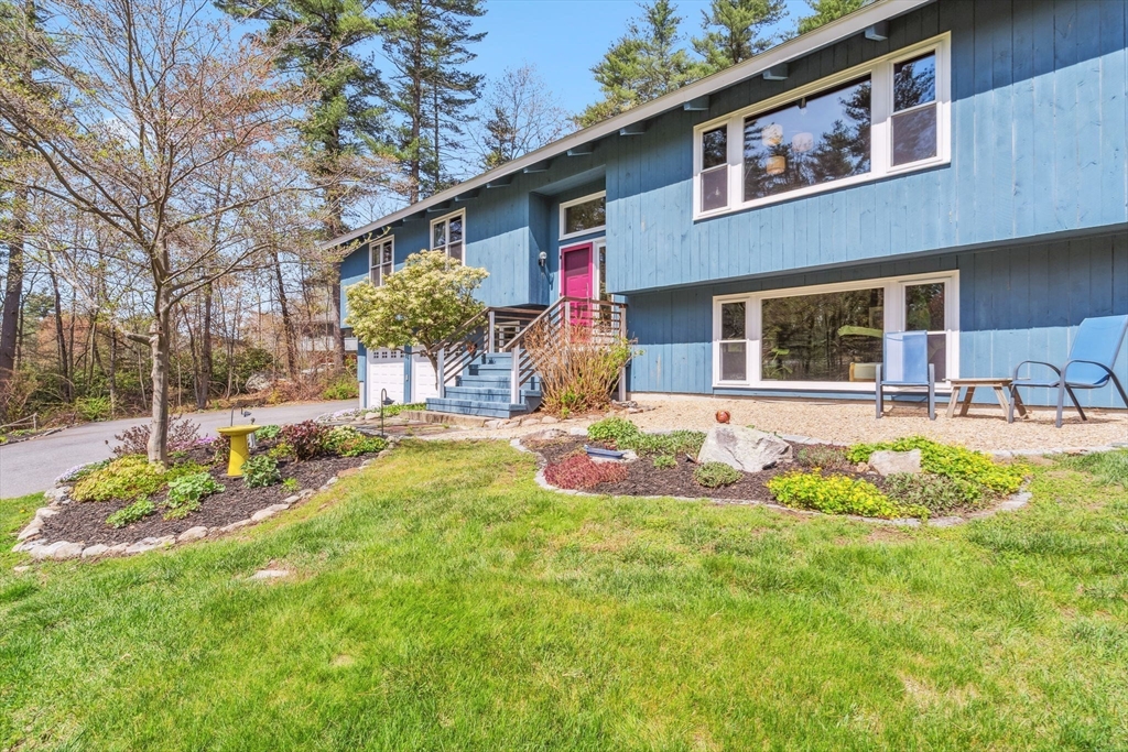 50 Lowell Dr
