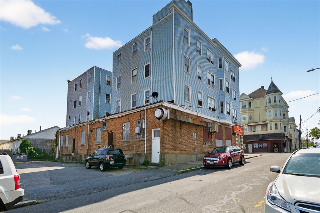 1566-1570 Acushnet Ave