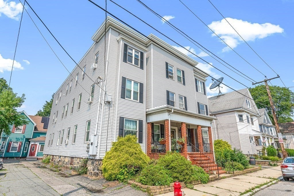 22 Auburn St #3, Malden, MA Photo #6