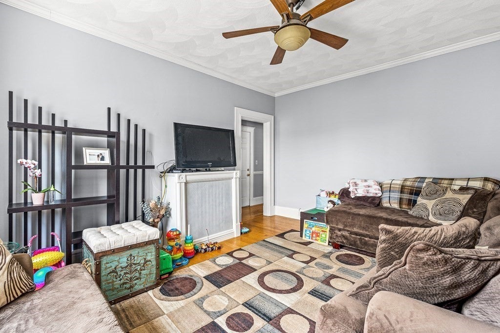 22 Auburn St #3, Malden, MA Photo #8