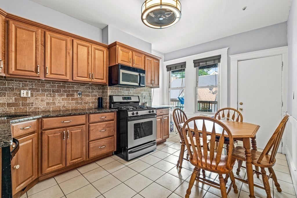 Photo of 22 Auburn St, Malden, MA