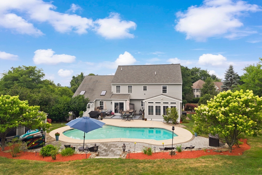 24 Sheridan Ln