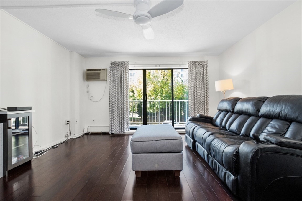 131 Coolidge Ave 125