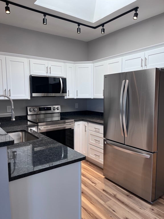 Photo of 178 Lincoln St, Worcester, MA