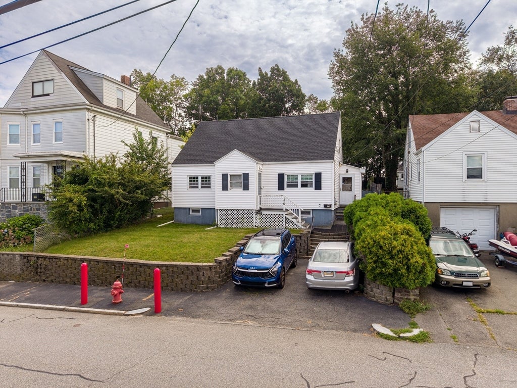 176 Reservoir Ave