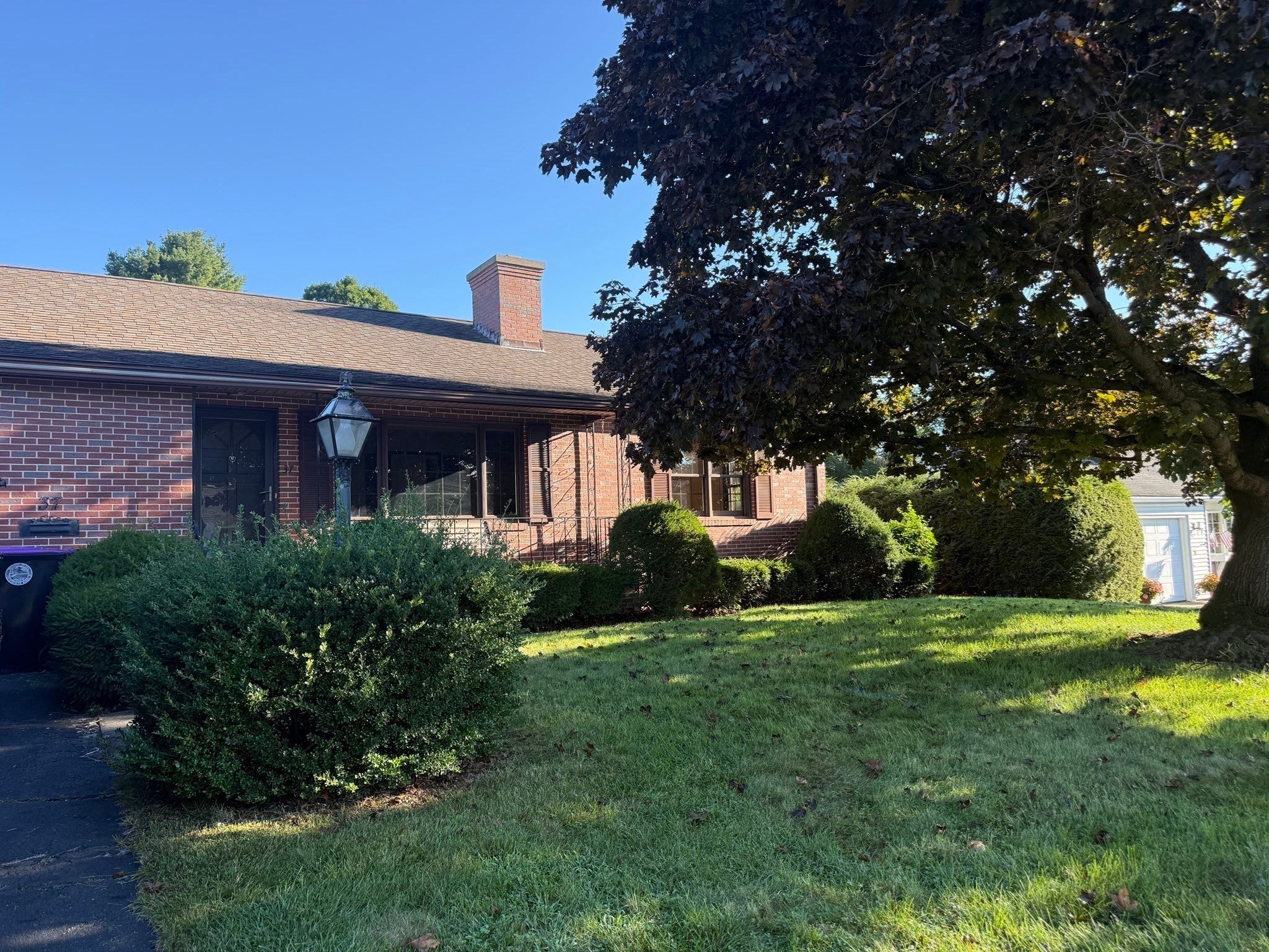 37 Charles Hill Rd