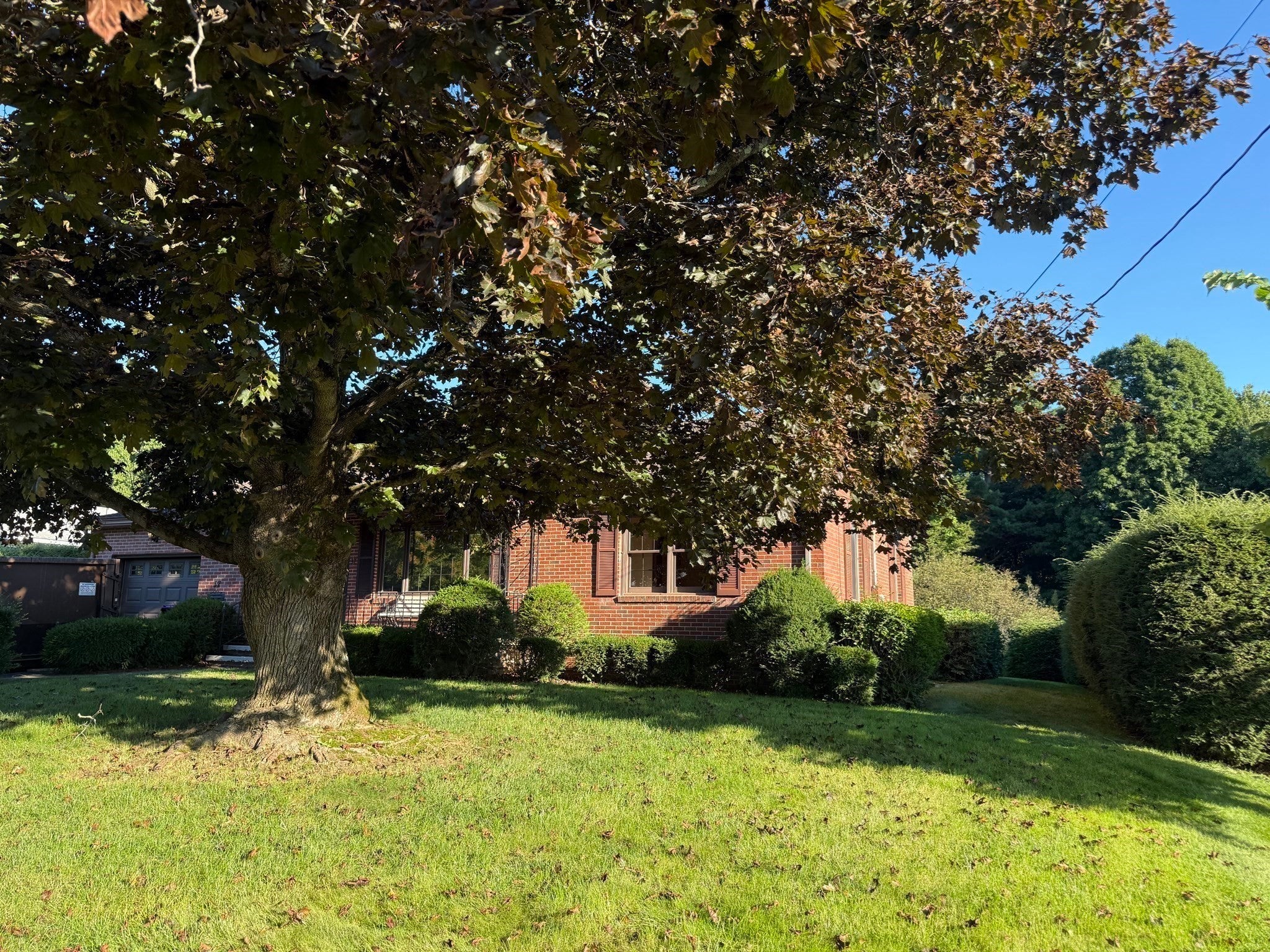 37 Charles Hill Rd