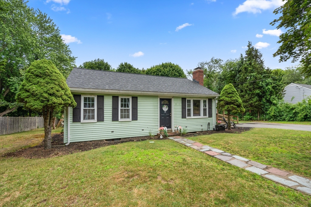 17 Center Hill Rd