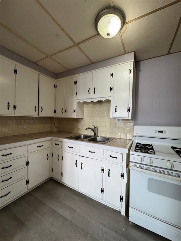 162 S Pleasant St, Haverhill, MA, 162 S Pleasant St, Haverhill, MA Photo #11
