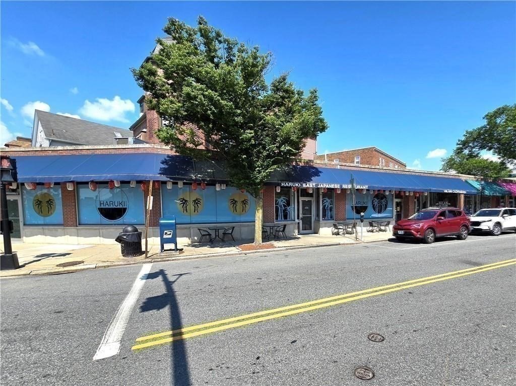 172 Wayland Ave
