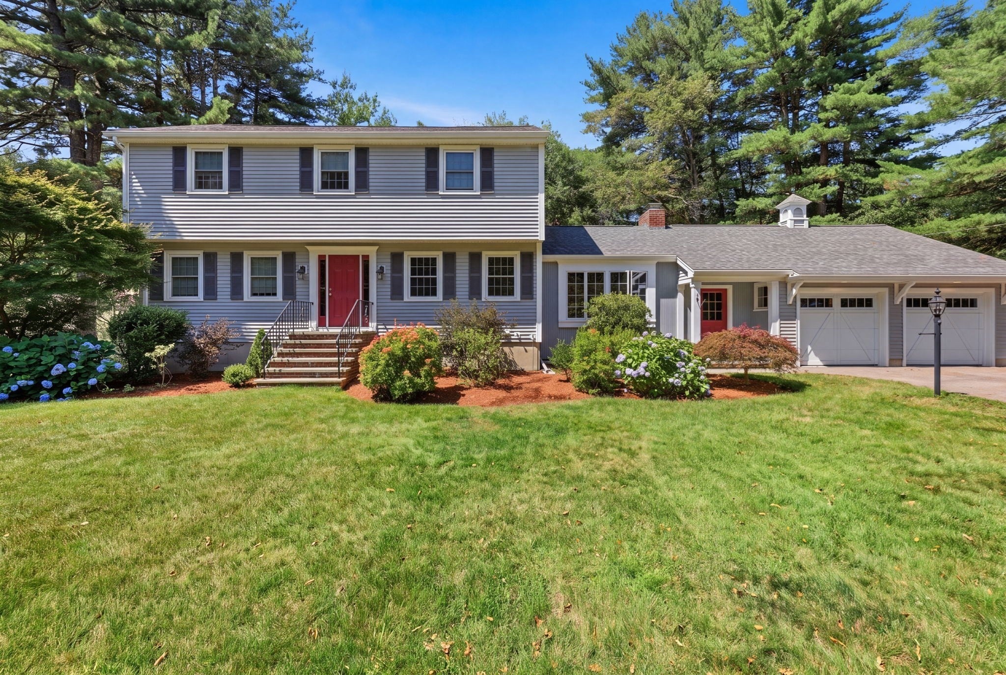 5 Regis Rd
