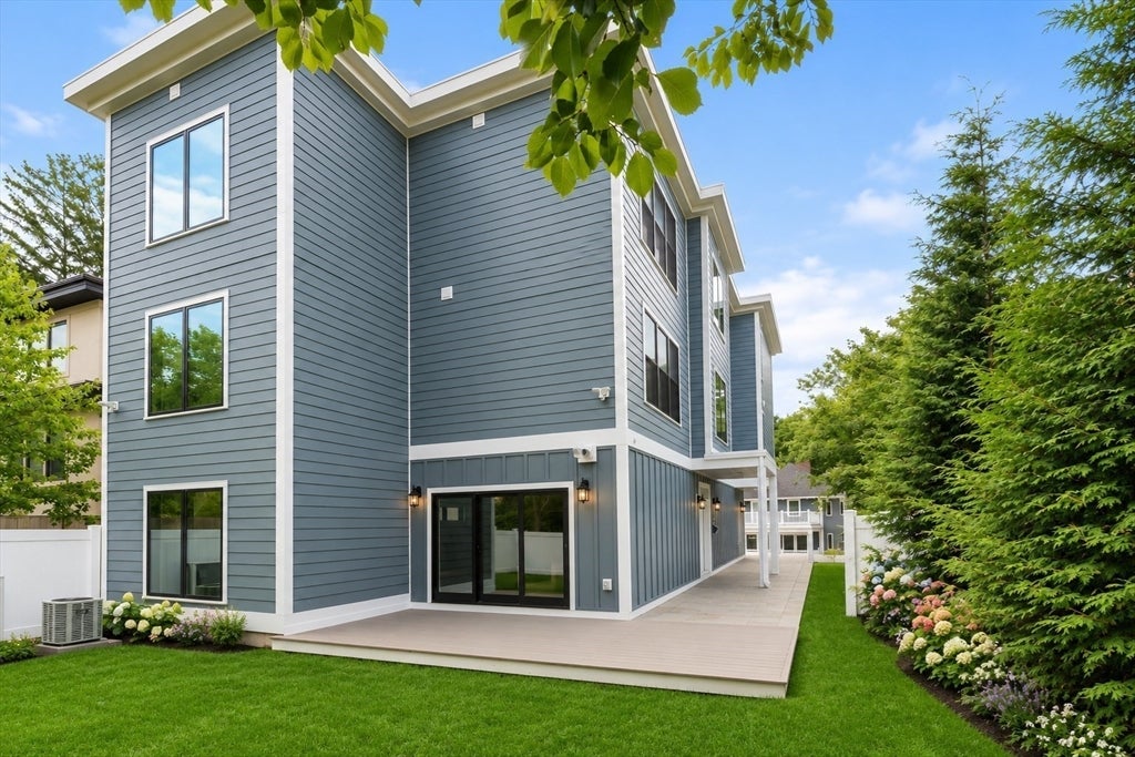 811 Heath St #Rear, Brookline, MA, 811 Heath St #Rear, Brookline, MA Photo #38