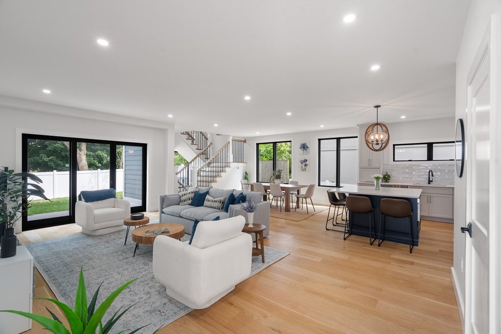 Photo of 811 Heath St, Brookline, MA