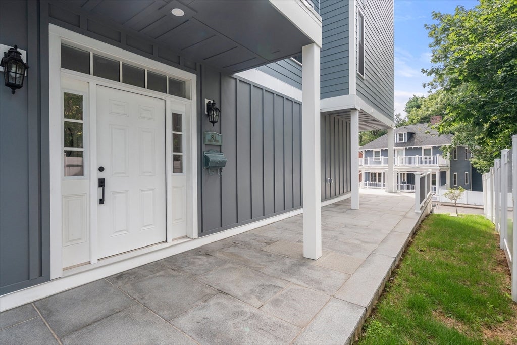 811 Heath St Rear
