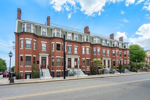 Photo of 95 Court St #19, Plymouth, MA 02360 (MLS # 73540900)