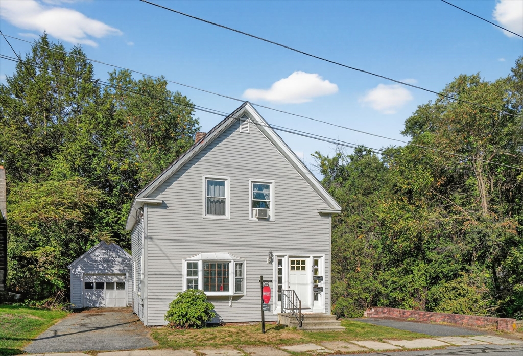 220 Orange St
