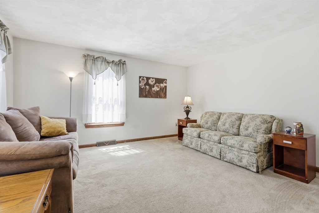 4 Oneida Place
