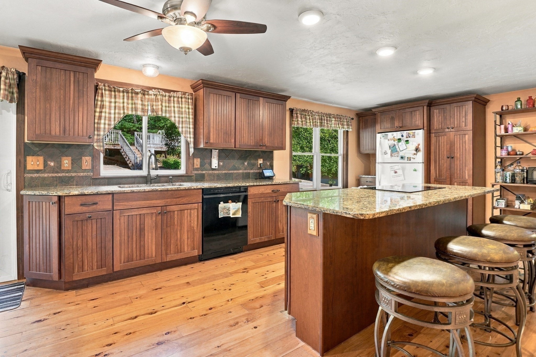 10 Flaxfield Road, Dudley, MA Photo #11