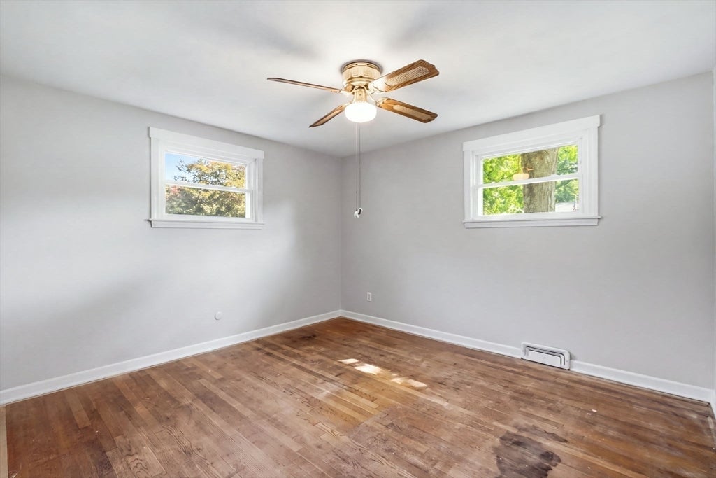 300 Newhouse St, Springfield, MA, 300 Newhouse St, Springfield, MA Photo #12