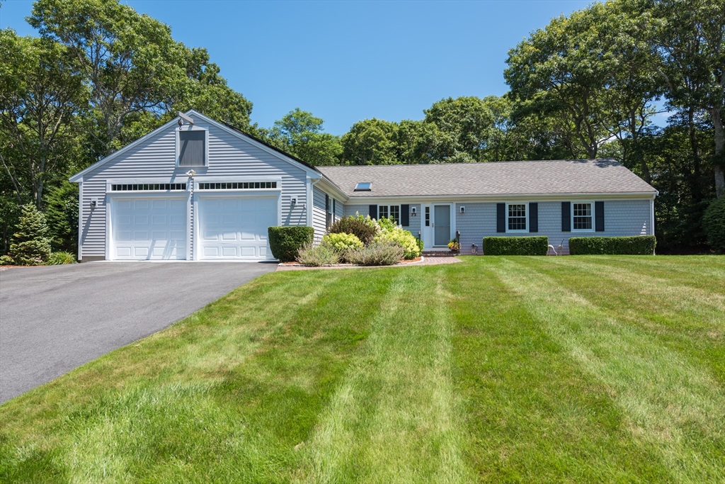 72 Trumbull Rd